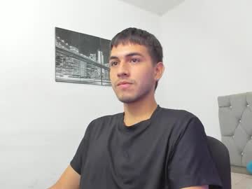 _1dereck, 18 years old, Goal: HI DERECK, WELCOME  💪 #bigcock #cum #18 #teen #new - Next Goal: MASTURBATION ON TOP OF MY BOXERS + SMOKE 🍆💪🚬, webcam photo