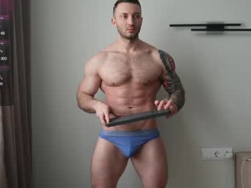 _diferente_, touch each other + kiss in neck #new #muscles #biceps #abs #toples # [177 tokens remaining], webcam photo
