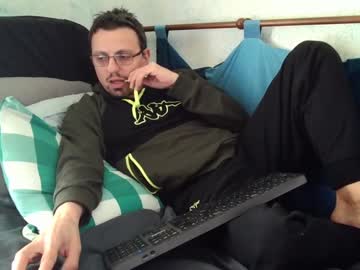_horny___boy_ – Watch Him Jerk, Strip, & Show It All