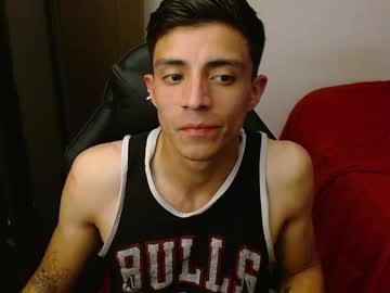 _schnnneider_ - Live Male Cam – Free Gay Cam Show