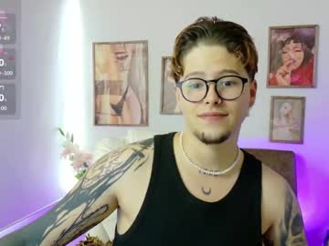 _tyleer_, Oil in body [24 tokens left] #new #cum #tattooed #smallcock #blowjob, webcam photo