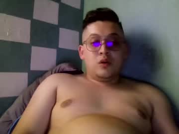 aaron1026a - Live Male Cam – Free Gay Cam Show