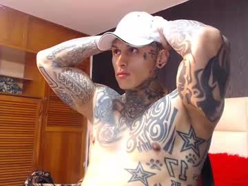 Aaron_flex92, naked [200 tokens left] #bigcock #muscle #latino #flex #new, webcam photo
