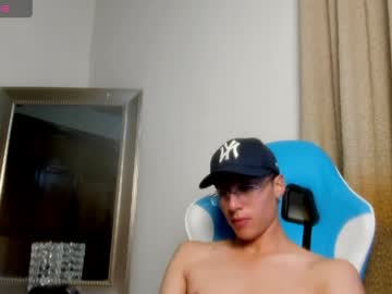 Adam_foxs, 18 years old, GOAL: Shirtless and spit on my nipples [28 tokens remaining] Welcome to my room! #18 #twink #young #cum #gay, webcam photo