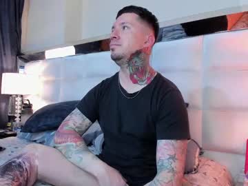 adamtatts – Live Performer