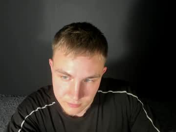 Aevrion, 18 years old, remove shirt [188 tokens left] #18 #young #uncut #bigdick #cum, webcam photo