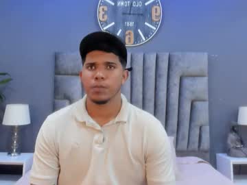 Alain_conroy, Get Naked [48 tokens left] #latin #new #bigcock #cum #young, webcam photo