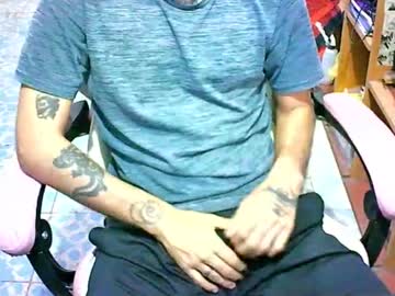 alejandropppzz – Live Performer