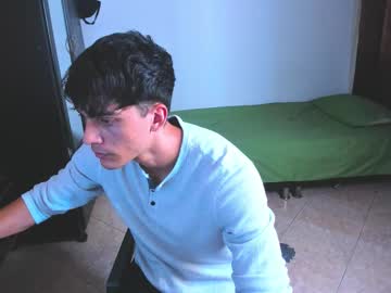 alessio_vale - Live Male Cam – Free Gay Cam Show