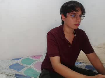 Alex_laurentt, 18 years old, Goal: Cum #18 #cum #uncut #new #ass - Next Goal: Cum again, webcam photo