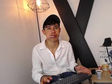alexis_evanss – Watch Him Jerk, Strip, & Show It All