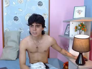 alexis_mendez_ - Live Male Cam – Free Gay Cam Show