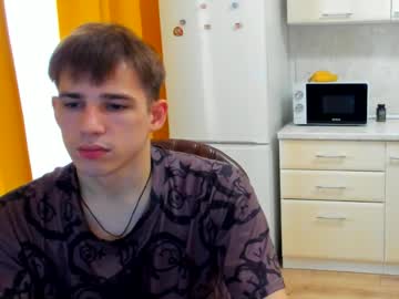 Alexs_777, 21 years old, Goal: take off your t-shirt #new #18 #c2c #bigdick #feet - Next Goal: take off my  trousers, webcam photo