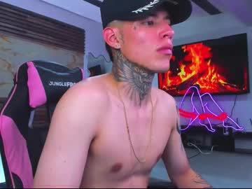 Andrees_s, I want to fuck with an older man? #bigcock #new #foreskin #tattoos  #master, webcam photo