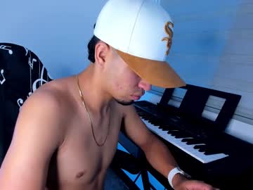 andy_reynolds - Live Male Cam – Free Gay Cam Show
