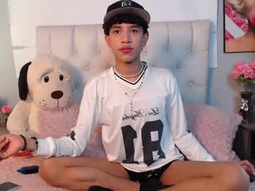 Angels_tay, ❤️ Lets play! 💦 hey guys im new here , new model 🎯 ❤️ Topples #gay #cum #femboy #twink #18, webcam photo