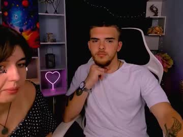 Aron_black_, 20 years old, GOAL: show abs [195 tokens remaining] Welcome to my room! #new #shy #teen #18 #abs, webcam photo