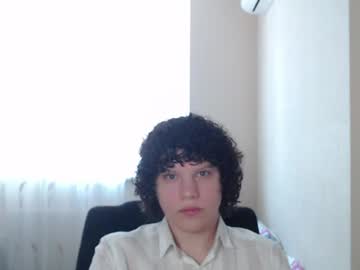 Arsen_schneider, 18 years old, Hiiii im Arsen im new here 🎯 Welcome to my room! [63 tokens left] #18 #teen #sexy #shy #new, webcam photo