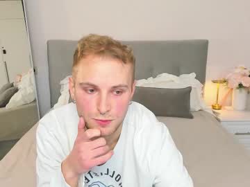 Arthur_moretti, 19 years old, take off t-shorts #18 #bigcock #young #feet #new [35 tokens remaining], webcam photo