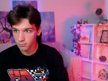 Artie_blaze, GOAL: support dreams new boy here [2186 tokens remaining] Welcome to my room! #18 #new #cute #bwc #nonude, webcam photo