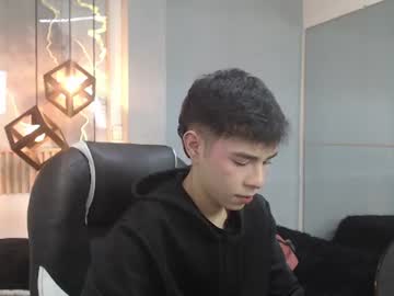 Ash_kai, 19 years old, hello guys new and wanting to be naughty for everyone  #new #gay #trans #feet  #anal [1000 tokens remaining], webcam photo