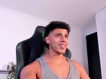 ashton_coleman_ - Live Male Cam – Free Gay Cam Show