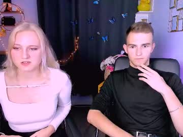 Astren_villo, 19 years old, GOAL: Spin around [374 tokens remaining] Welcome to my room! #feet #blonde #new #18 #shy, webcam photo