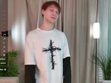 Avgust_bery, 19 years old, GOAL: ass fingering ^^ [66 tokens remaining] Welcome to my room! #new #tatto #shy #ass #muscles, webcam photo