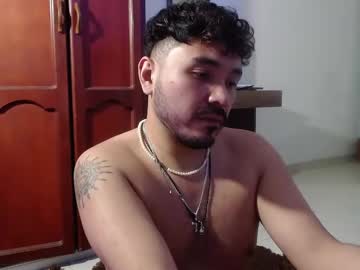 Axel_crown, 27 years old, new here, just say hi ! #new #bear  #smallcock #bigass #latino [100 tokens remaining], webcam photo