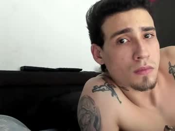 axel_kiing – Watch Him Jerk, Strip, & Show It All
