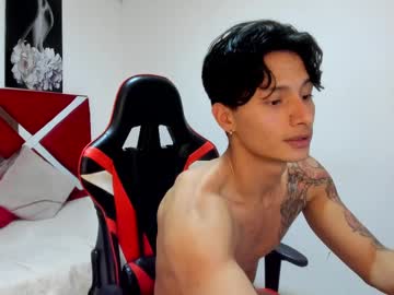 axel_summer_ – Watch Him Jerk, Strip, & Show It All