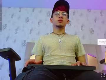 Axel_tay1, 18 years old, GOAL: Show cock [69 tokens remaining] Come play with my tight ass ⭐ lush on! ⭐try 30/50/202/400🌟 #feet #findom  #hairy #new  #socks, webcam photo