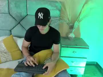 Axxel_men, Axxel_men's room #muscle #new #bigcock #jerkoff #master, webcam photo