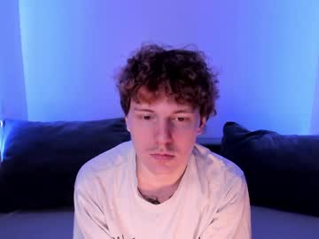 Bambiglow, 18 years old, GOAL: cumshow at goal [996 tokens remaining] hey hey^^ #18 #twink #teen #c2c #gay, webcam photo