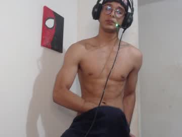 Banban_fox, 18 years old, Lets play! 🎯 PM ❤️ #dirtytalk #kinky #new #naughty #sexy, webcam photo