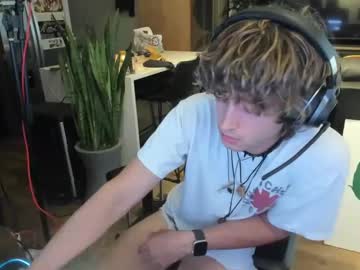 Profile photo of bashful4200 (currently offline)