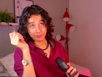 Benjifiore_, 22 years old, GOAL: Suck my finger and play saliva [99 tokens remaining] Do we play to hide ... or to undress first?😈 #18 #latino #skinny #cum #twink, webcam photo