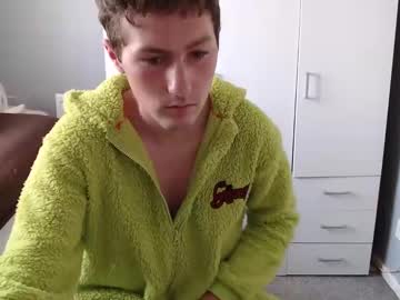 Benwardle123, Real #british boy with #abs and #muscle #18 #bigdick pm and tip menu active !!, webcam photo