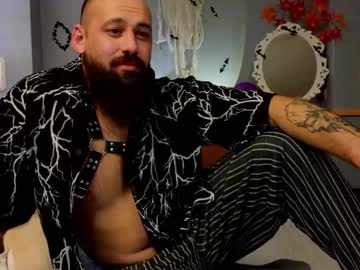 Big__daddy110, 34 years old, get naked [245 tokens left] The more you tip, the harder i get. #new #bigcock #muscle #hairy #daddy, webcam photo
