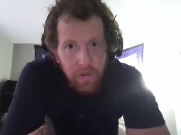 Bigred382055, 99 years old, Im bored, let chat and see where it goes! #beard #dirtytalk #new [1000 tokens remaining], webcam photo