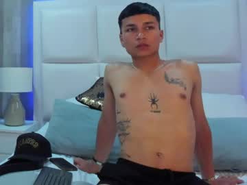 Blakedan, 18 years old, Tease me with your tips - Topless show! - #ebony #pantyhose #teen #fuckmachine #18, webcam photo
