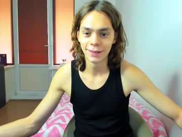 Blazet0ne, 18 years old, Goal: ❤️Sexy Dance💃 #18 #new #young #cute #teen - Next Goal: ❤️jerk off a hard dick❤️, webcam photo