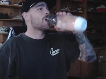 Bluecollarjock_, 32 years old, Welcome BlueCollarJock's room! - Goal: Shirt Off [799 tokens left] #new #young #cut #ass #bigcock, webcam photo