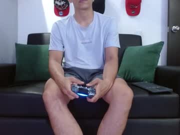 boss_bad – Watch Him Jerk, Strip, & Show It All