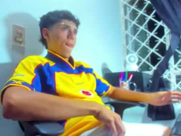 Brandom_smith1, 19 years old, ❤️ Lets play! 💦 Brandom 🎯 MASTURBATION ON TOP OF MY BOXERS [74 tk left] #hairy #teen #18 #bigcock #cum, webcam photo