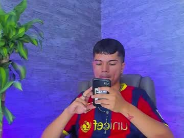 Brandon_hills, GOAL: Masturbation X10min [222 tokens remaining] Welcome to my room! #feet #young #cumshow #bigdick #new, webcam photo