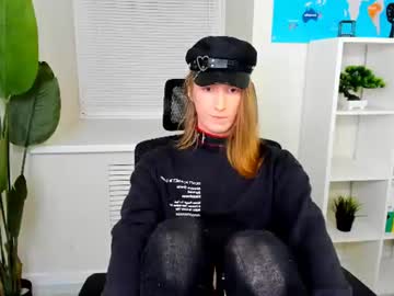 Bridge_tyler, 21 years old, GOAL: Spank my ass red [51 tokens remaining] Welcome to my room! #new #femboy #bigcock #18 #skinny, webcam photo