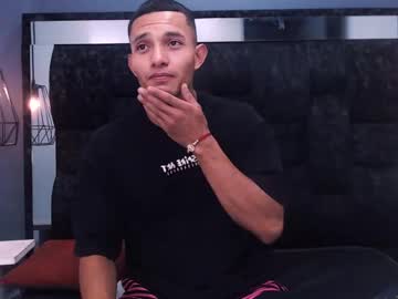 Bruce_johnson_, 26 years old, 💦🍆💎do you want me to eat my cum? #cum #18 #young #bigcock #monstercock💦🍆 [700 tokens remaining], webcam photo