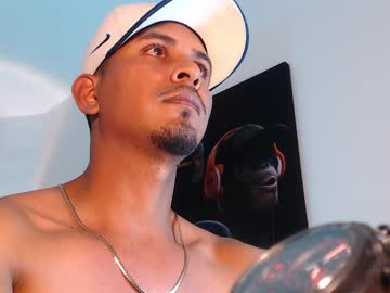 Bruno_cooper7, 35 years old, GOAL: pants out [10 tokens remaining] new guy but willing to enjoy with you 😈🥵🔥 #feet #bigcock #latino #dominant #new, webcam photo
