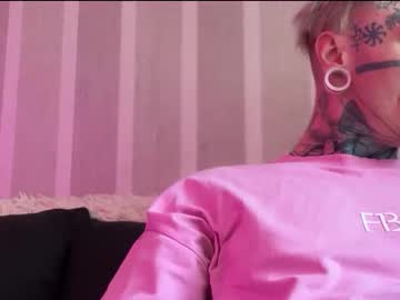 C10h15on, 28 years old, Let's finish the goal and we CUM in public chat  #uncut #cum #feet #new #muscles [8000 tokens remaining], webcam photo